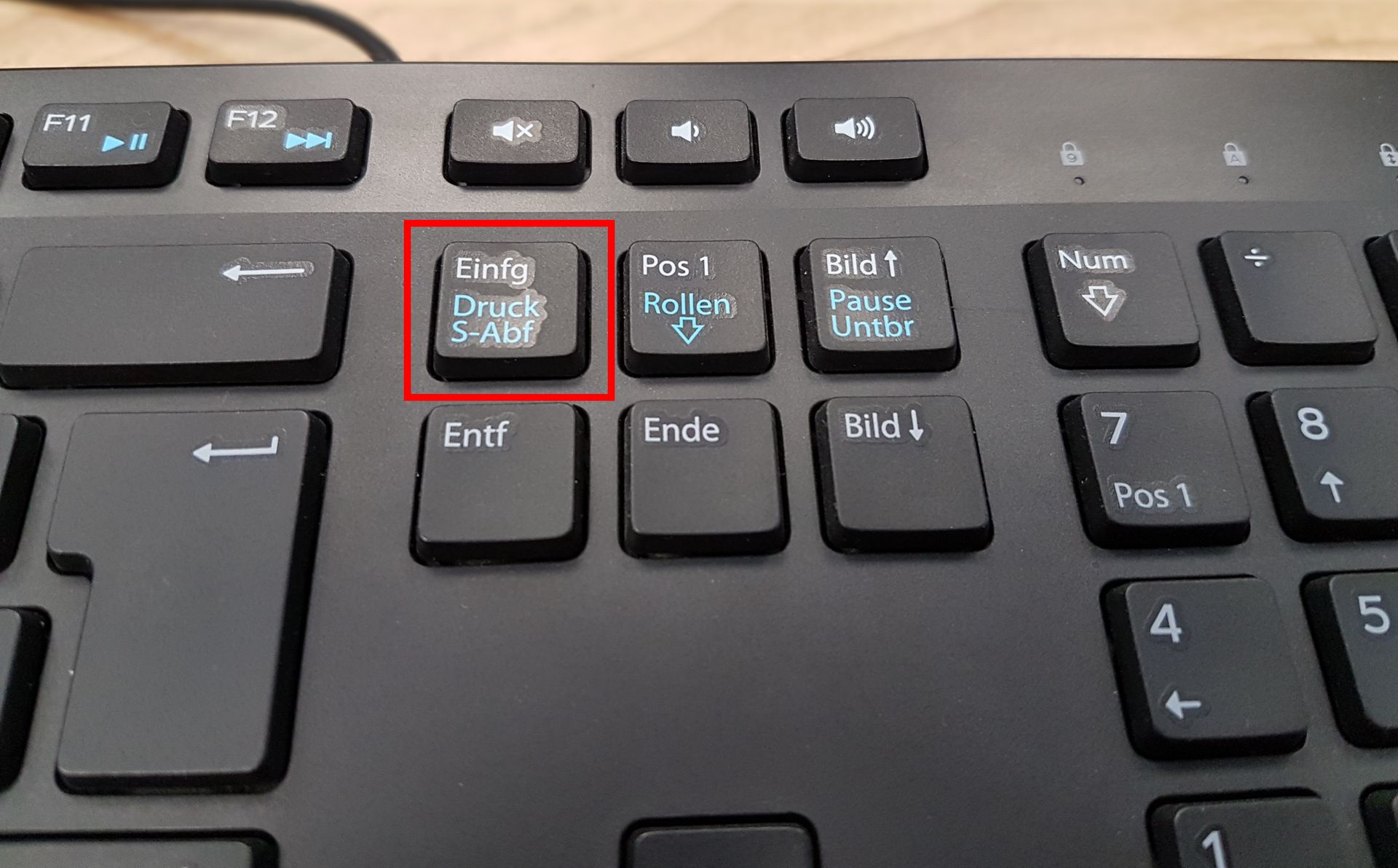 EinfügenTaste Lage auf der Tastatur und Funktion